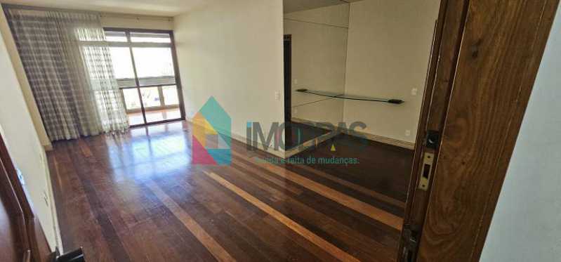 Conheça apartamento-com-3-quartos-a-ve do imóvel - COPACABANA APARTAMENTO 3 QUARTOS COM SUITE COM 3 VAGAS DE GARAGEM OPORTUNIDADE!! - CPAP32458 - 28 apartamento-com-3-quartos-a-ve - 28