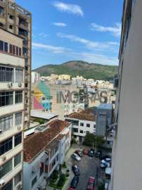 BOTAFOGO. CHARMOSO KITNET COM EXCELENTE BANHEIRO CABE MAQUINA , COZINHA COM ESPAÇO PRA GELADEIRA, CAMA DE CASAL NUM MEZANINO , BEM DECORADO , CLARO E SUPER AREJADO , 2 APTOS NO ANDAR - CPKI10413
