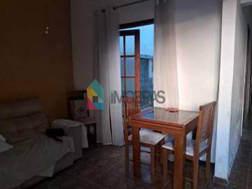 Imperdível - GLORIA !! APARTAMENTO COM 03 QUARTOS ,VARANDA E DEPENDÊNCIA - CPAP32664