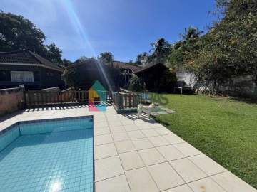 Casa em Condomínio no Itanhangá. - CPCN40022