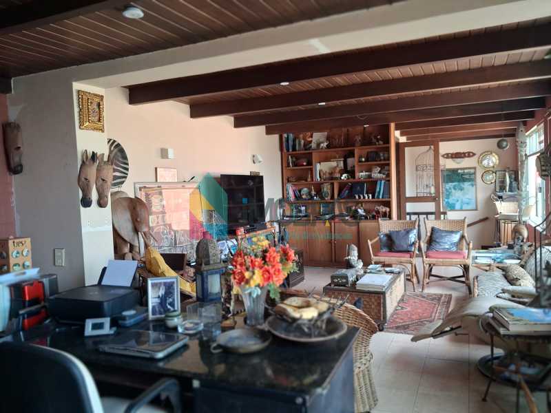 8e71fb89-e840-43a5-bd9a-60e3bd - 11