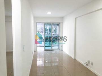 1 LOCAÇÃO ! 2 quartos, sendo os 2 suítes com uma vaga na escritura e piscina. - CPAP22434