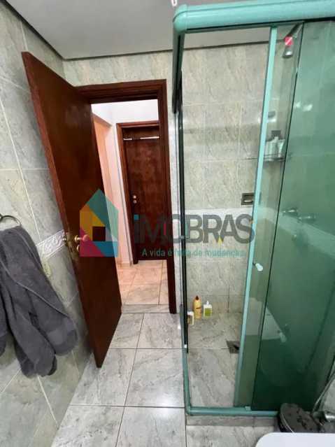 Outra foto do banheiro. - 14
