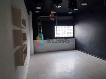Oportunidade - CENTRO !! SALA COMERCIAL ESPAÇOSA - CPSL00484