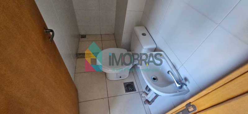 Banheiro de serviço - 9