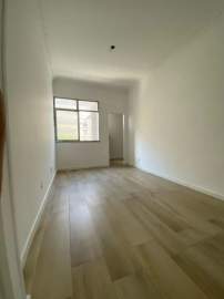 Ótima localização - Sala quarto com dependência completa, reformado quadra da praia do Flamengo!!! - CPAP11643