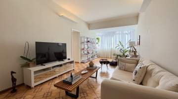 Ótima localização - Copacabana!!! 3 quartos sendo 1 suite , reformado, claro e arejado com vaga . - CPAP32968