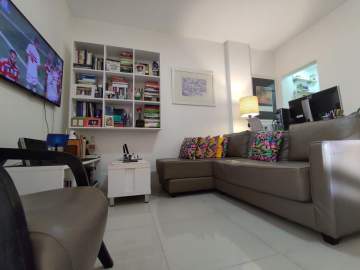 FLAMENGO !! APARTAMENTO REFORMADO,MOBILIADO COM 02 QUARTOS E ÁREA DE SERVIÇO - CPAP22534