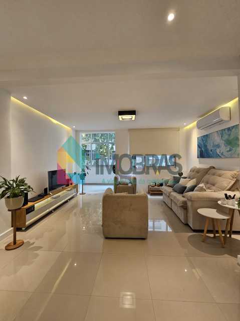 9615aa8c-55f8-4080-b10f-f5b0e3 - 1