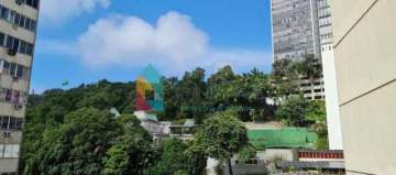 Oportunidade - BOTAFOGO !! APARTAMENTO REFORMADO COM 03 QUARTOS,VARANDA,VAGA E INFRAESTRUTURA - CPAP32986