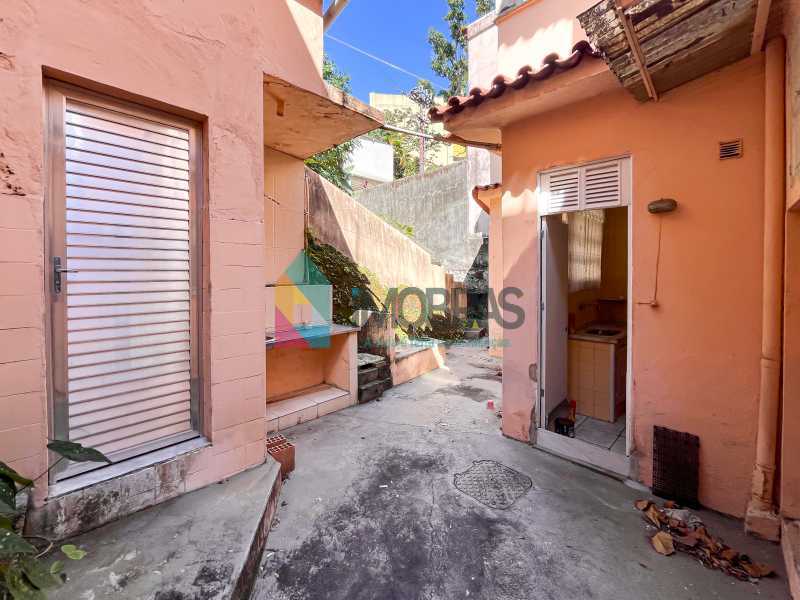 Conheça IMG_0315 1 do imóvel - URCA !! APARTAMENTO TIPO CASA COM 03 QUARTOS,VARANDA,DEPENDÊNCIA,ÁREA EXTERNA E VAGA AMPLA - CPCA30054 - 23 IMG_0315 1 - 23