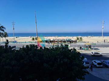 Ótima localização - ATLÂNTICA !! APARTAMENTO FRONTAL MAR COM 04 QUARTOS,DEPENDÊNCIA E VAGA ESCRITURADA - CPAP33002