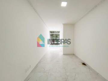 Copacabana!! Posto 4 ! Apto. sala e 3 quartos (uma suíte) ! Vaga de garagem ! Portaria 24 horas !. - CPAP33008