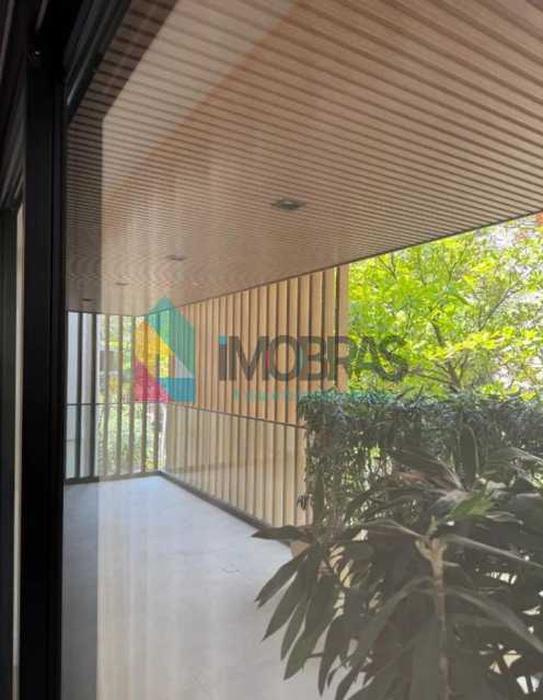 bcc7b7eb-fbf6-48af-9c40-027e2d - 2