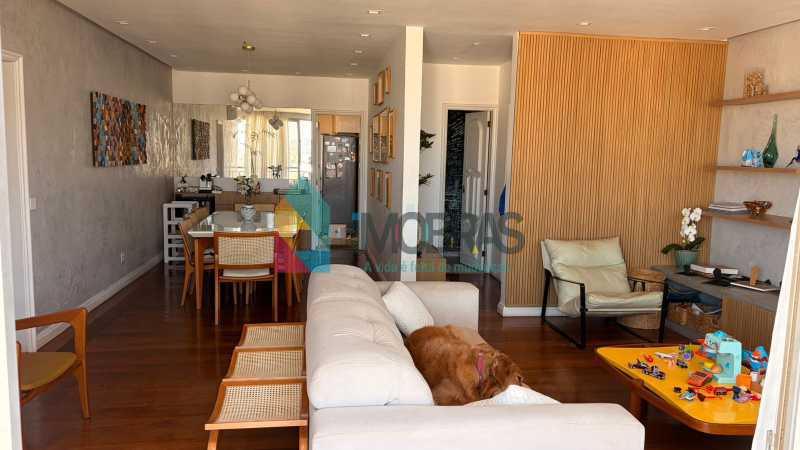 82581764-5bcf-4a1f-b2cc-812a88 - 4