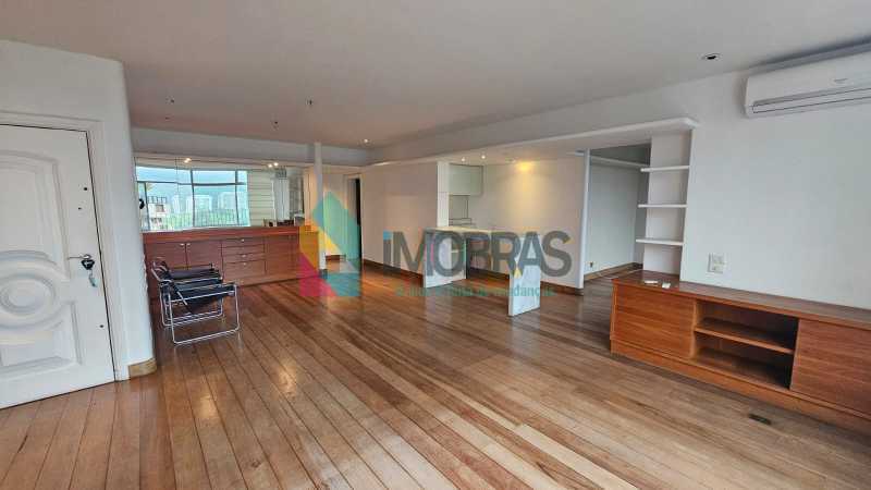 WhatsApp Image 2025-12-03 at 1 - 4