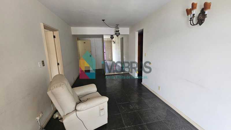 WhatsApp Image 2025-12-04 at 1 - 4