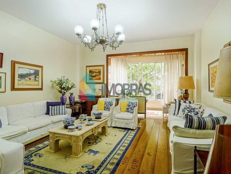 60b7c66db002c34ccpiade02sala00 - 2