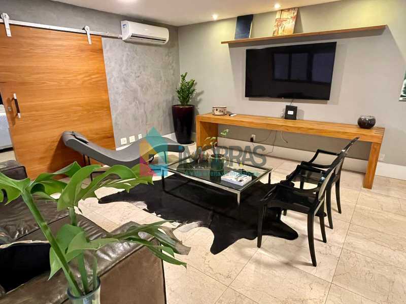 2a1f9532-bf42-43e1-984d-d48d76 - 7