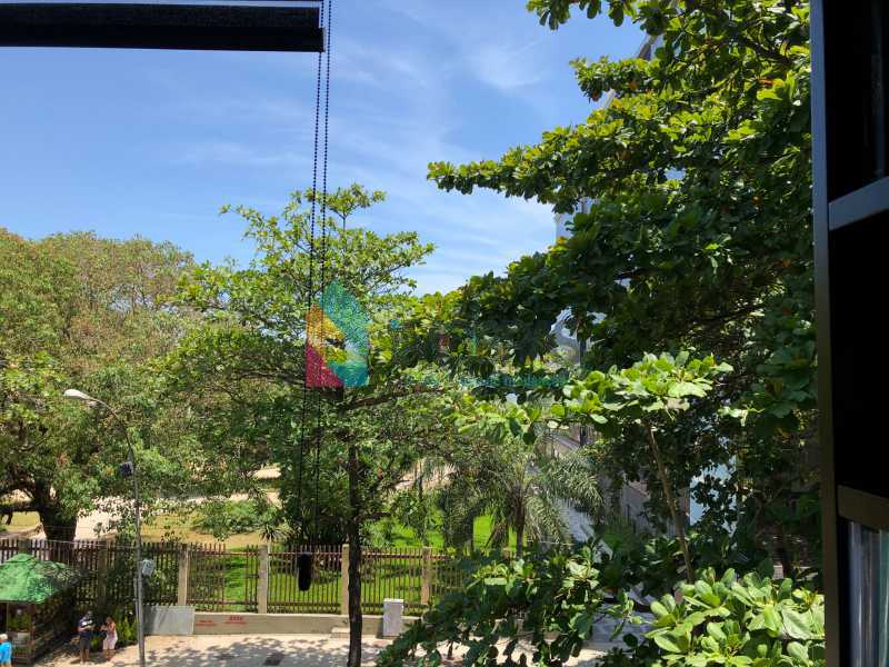 877e3ebf-13bb-4116-afbd-b400de - 14