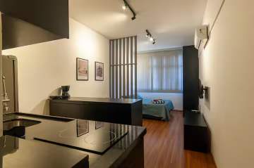 Imperdível - CENTRO APARTAMENTO REFORMADO MOBILIADO OPORTUNIDADE!! - CPKI00894