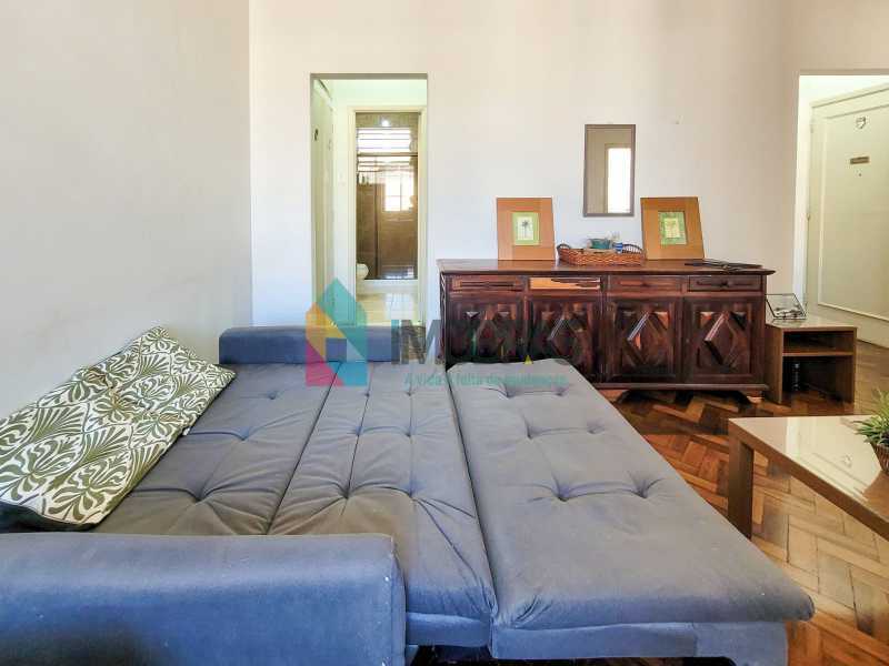 d4de69fa-45bd-4f30-a27f-4a4578 - 6