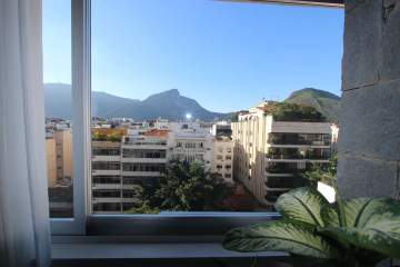 Ótima localização - IPANEMA !!! APARTAMENTO COM 03 QUARTOS,DEPENDÊNCIA E 02 VAGAS ESCRITURADAS - CPAP33134