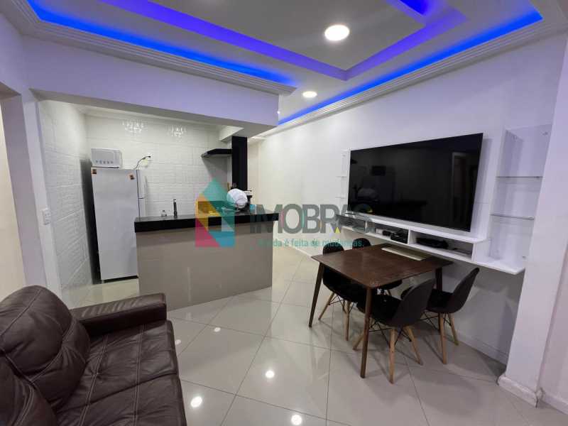 Conheça WhatsApp Image 2026-07-03 at 1 do imóvel - COPACABANA APARTAMENTO 2 QUARTOS TODO MOBILIADO DECORADO OPORTUNIDADE PROXIMO A PRAIA !! - CPAP22707 - 4 WhatsApp Image 2026-07-03 at 1 - 4