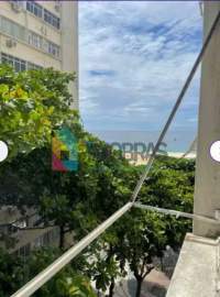 Ótima localização - LEME !! APARTAMENTO REFORMADO,VISTA MAR,COM SALA AMPLA,03 QUARTOS E DEPENDÊNCIA - CPAP33183