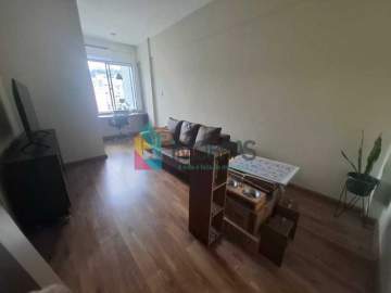 Ótima localização - GLÓRIA !! APARTAMENTO REFORMADO COM SALA AMPLA,QUARTO ESPAÇOSO E ÁREA DE SERVIÇO - CPAP11790