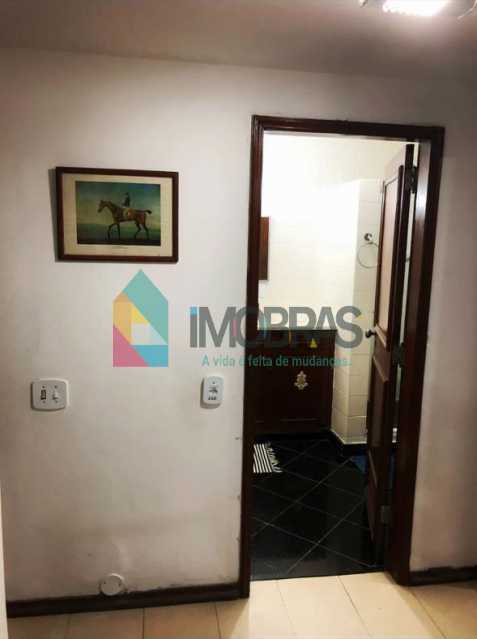 Corredor - 27