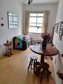 Oportunidade - POSTO 5 DE COPACABANA, SALA E QUARTO A UMA QUADRA DA PRAIA!! - CPAP10366