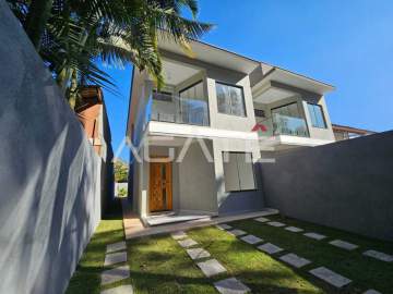 Agatê Imóveis vende Linda Casa de 150 m² em bairro privilegiado - Itaipu - Niterói por R$1.250.000,00. - HTCA40177