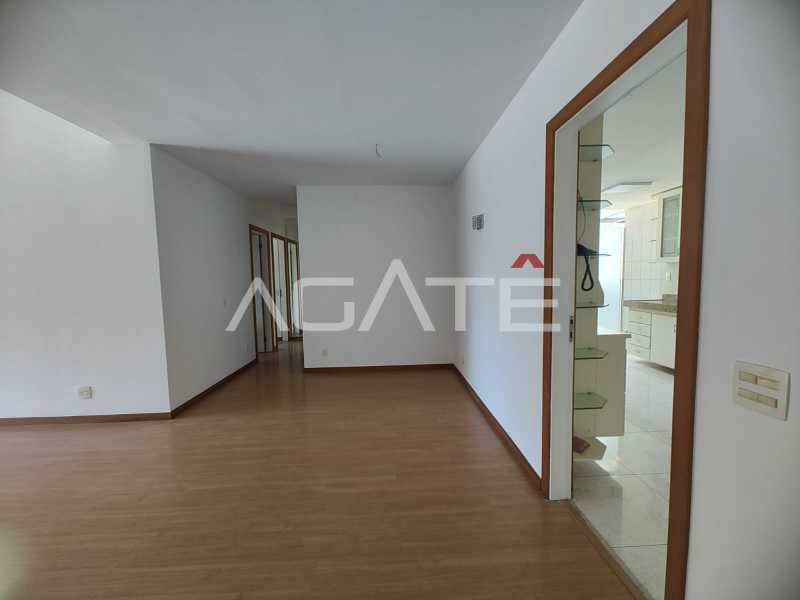 Conheça Apartamento 3 qtos Itaipu do imóvel - Agatê Imóveis vende Excelente Apartamento de 120 m² por 940.000,00 reais - Itaipu - Niterói - RJ. - HTAP30055 - 9 Apartamento 3 qtos Itaipu - 9