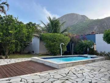 Agatê Imóveis vende Casa em Condomínios de 279 m² por 860.000,00 reais - Itaipuaçu - Maricá - RJ. - HTCN30147