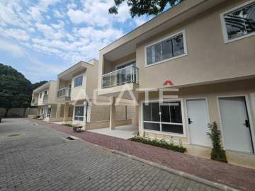 Condomínio Vila Santo Amaro - Agatê Imóveis vende Casa Duplex em Condomínio de 180m² Itaipu - Niterói à partir de 750 mil reais. - HTCN30151