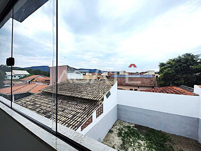 Casa 3 suítes Cond Itaipu - 21