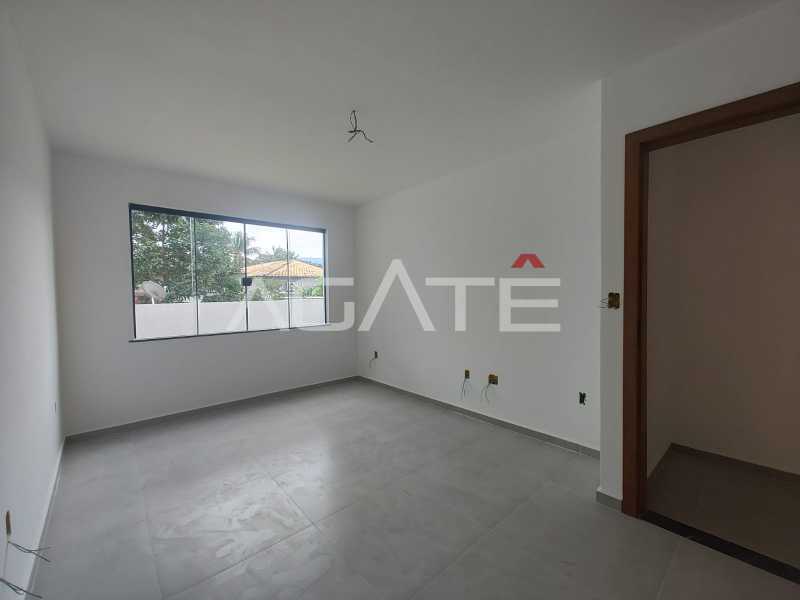 Casa linear 3 qtos  - 25