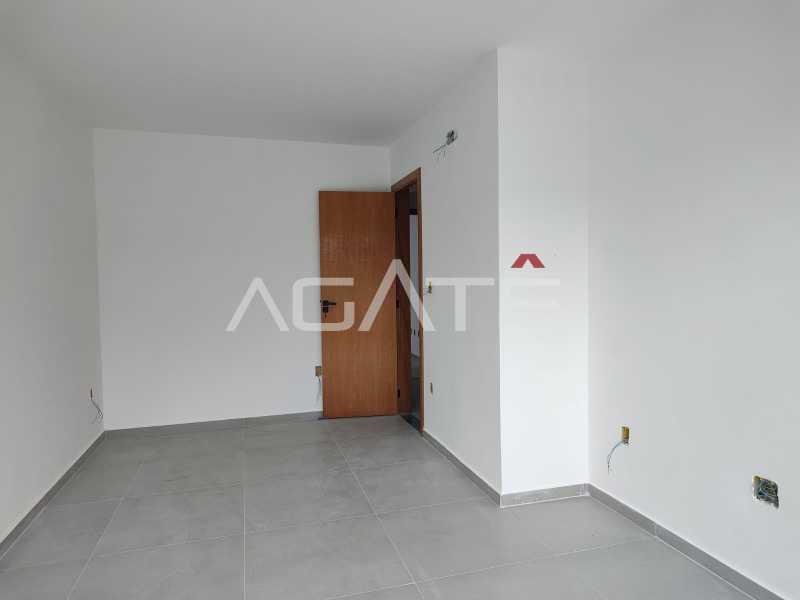 Casa linear 3 qtos  - 24