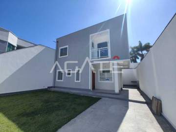 Agatê Imóveis vende ótima casa duplex de 1ª locação com 105m² por R$ 900.000,00 mil reais - Itaipu -Niterói. - HTCA30390