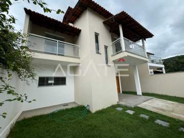 Agatê Imóveis vende linda casa duplex de 1ª locação com 170m² por R$ 580.000,00 reais - Itaipu - Niterói. - HTCA30393