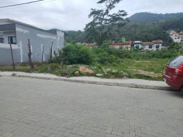Agatê Imóveis vende 3 terrenos planos em Itaipu - Niterói com 240 m² cada por R$ 320 mil reais. - HTUF00031