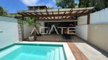 Agatê Imóveis vende maravilhosa casa de 140 m² por R 890.000 - Itaipu - Niterói/RJ - HTCA30399