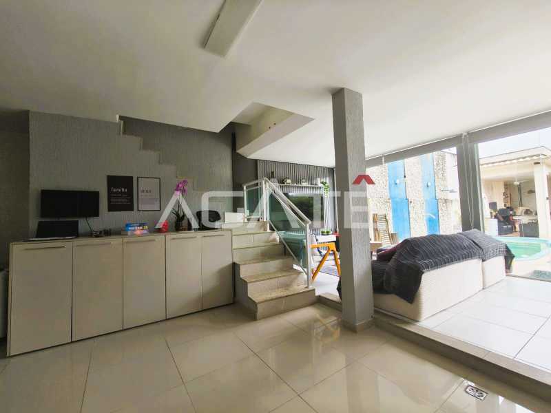 Conheça Casa 3 qtos Itaipu do imóvel - Agatê Imóveis vende linda casa triplex com 4 quartos por R$ 1050.000,00 - Itaipu - Niterói/RJ - HTCA40226 - 31 Casa 3 qtos Itaipu - 31