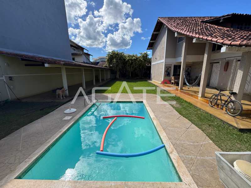 Casa 4 qtos Cond Itaipu - 2