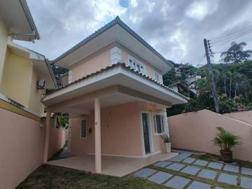 Agatê Imóveis vende excelente casa duplex com 150m² - Itaipu - Niterói por R$ 1.100.000,00 - HTCA30420