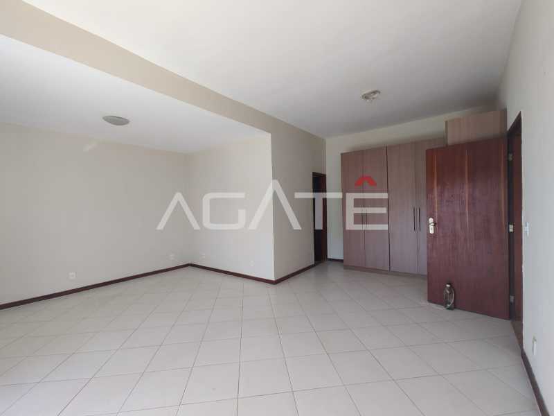 Casa 4 qtos Condomínio - 48