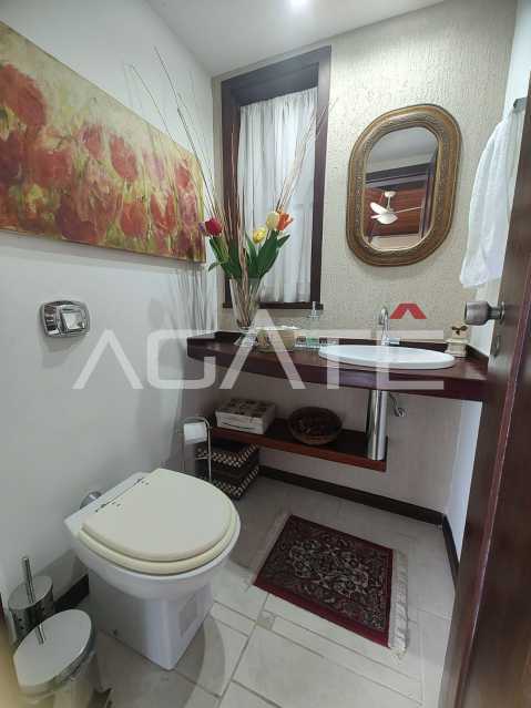 Conheça Casa 4 qtos Condomínio do imóvel - Agatê Imóveis vende maravilhosa casa alto padrão em condomínio fechado por R$ 3.150.000 Itaipu/Niterói/RJ - HTCN40135 - 11 Casa 4 qtos Condomínio - 11