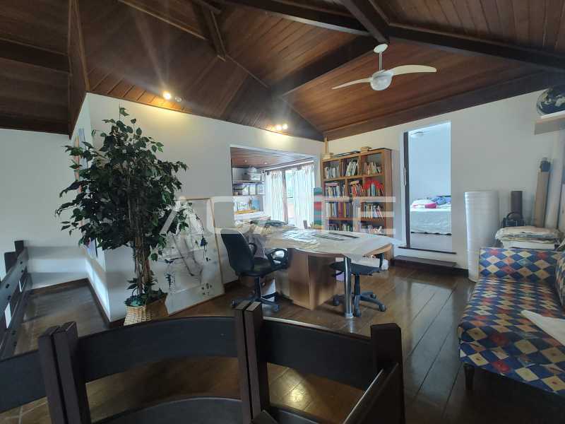 Conheça Casa 4 qtos Condomínio do imóvel - Agatê Imóveis vende maravilhosa casa alto padrão em condomínio fechado por R$ 3.150.000 Itaipu/Niterói/RJ - HTCN40135 - 45 Casa 4 qtos Condomínio - 45