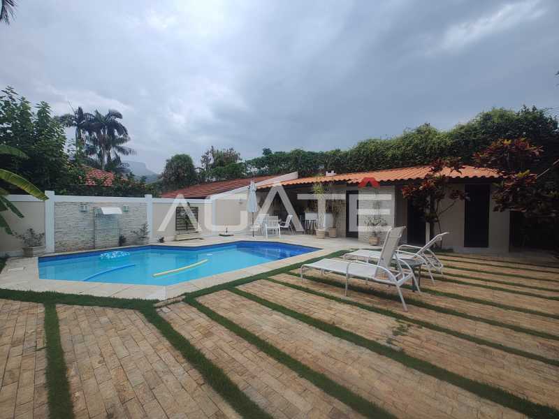 Conheça Casa 4 qtos Condomínio do imóvel - Agatê Imóveis vende maravilhosa casa alto padrão em condomínio fechado por R$ 3.150.000 Itaipu/Niterói/RJ - HTCN40135 - 18 Casa 4 qtos Condomínio - 18